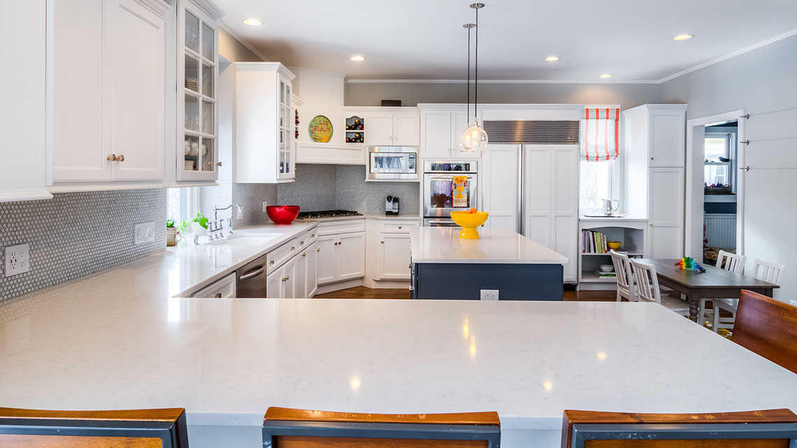6 важных причин заказать белую мебель для кухни (100 фото примеров)