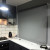 П-образный кухонный гарнитур с серыми фасадами